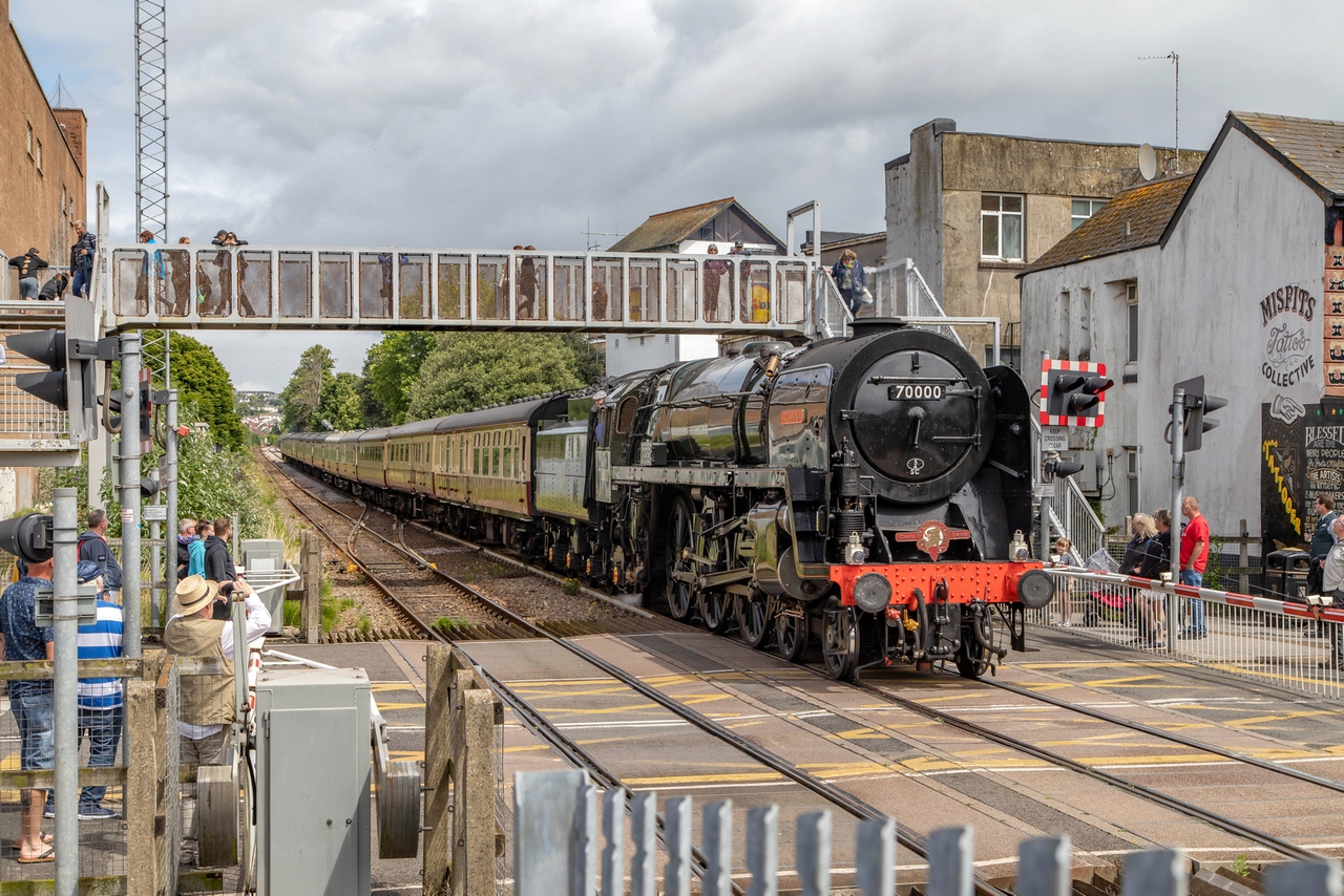 How to Capture Stunning Railway Photographs