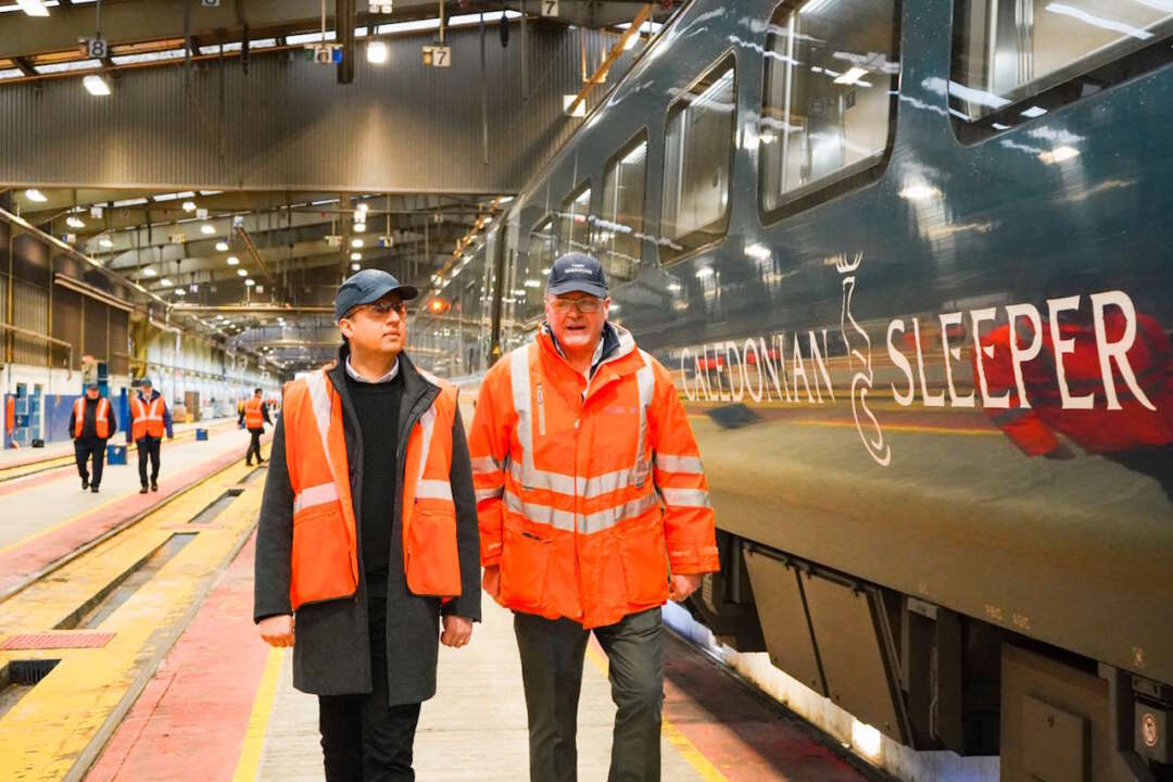 Alstom’s Polmadie Depot in Glasgow gets a visit from Anas Sarwar MSP