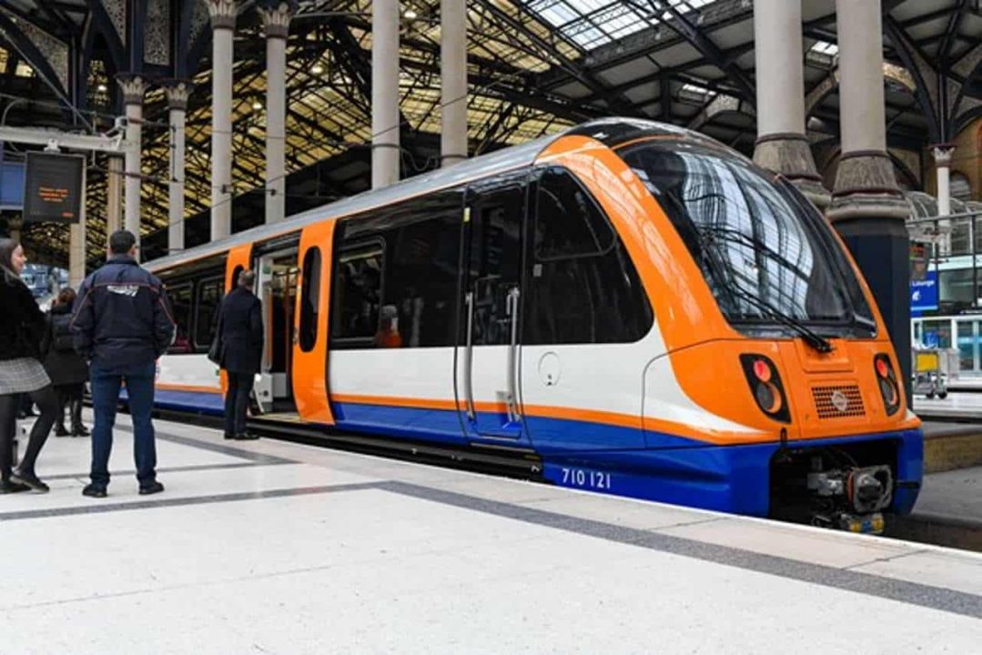 London trains to be disrupted as RMT announces overground strike action