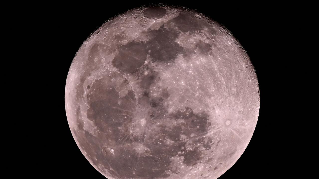 Space race heats up as US fast tracks plans for nuclear reactor on Moon