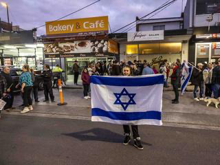 Trump Announces Israel-Hamas Agreement on Gaza Peace Plan Phase One