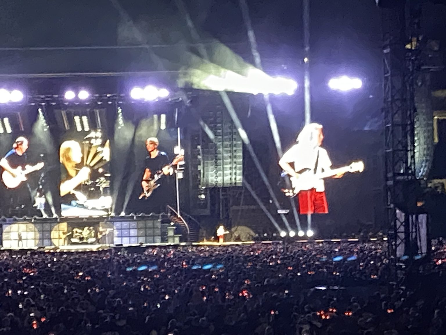 AC/DC concert shakes Melbourne with low-level seismology recordings ...