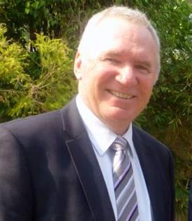 Fans rally around Allan Border over health scare