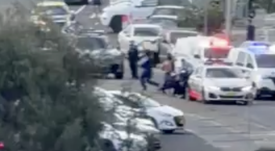 Laura Tingle claims the actions of the alleged Bondi terrorists had ‘nothing to do with religion’