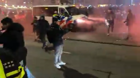 Protesters Clash with Police Outside Amsterdam Hanukkah Concerts